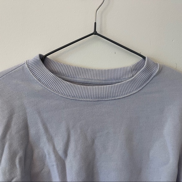 Lightweight Cropped Sweater - Picture 2 of 3